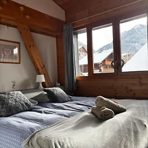 central-hostel-chatel.hotels-rhonealpes.com/